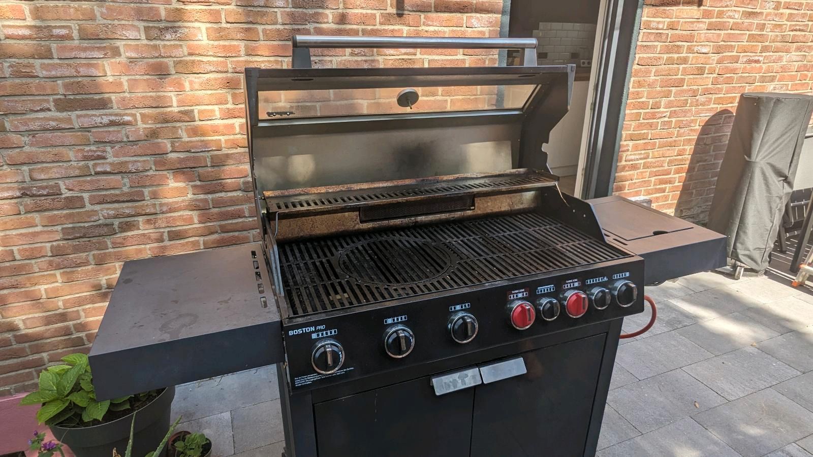 ENDERS Gasgrill Boston Black Pro 6 SIKR Turbo II Grillrost