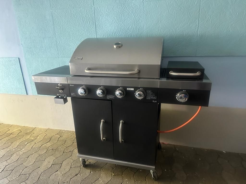 GRILLMEISTER Gasgrill 4plus1 Brenner 19.7 kW