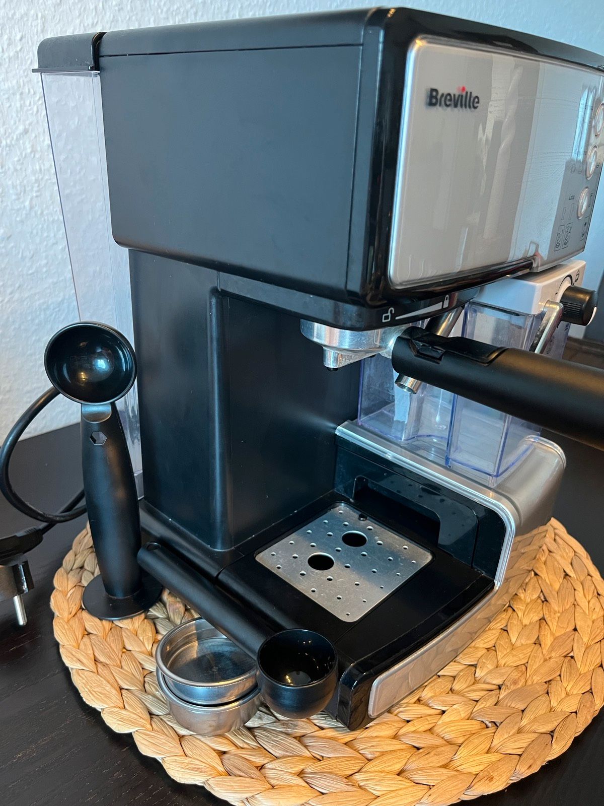 Breville PrimaLatte Kaffeemaschine VCF045X Test