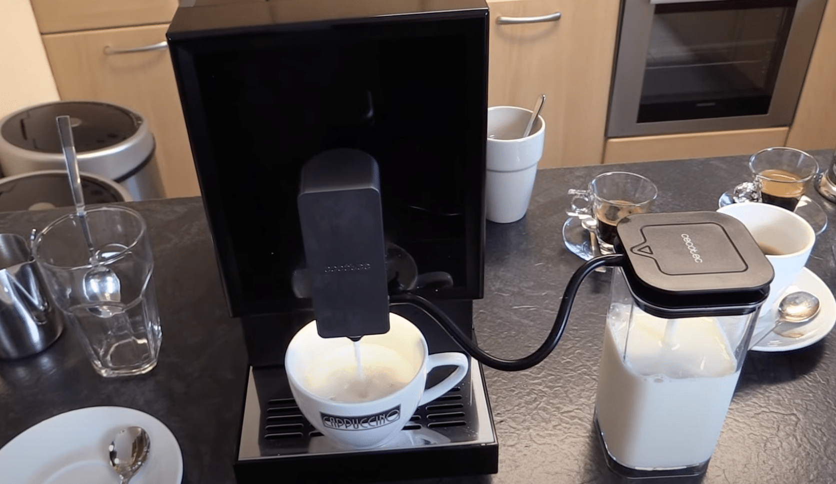 Cecotec Power Matic-ccino Serie Cremma Kaffeemaschine