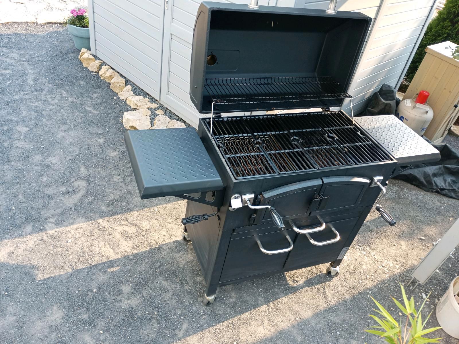 El Fuego Grand Ontario Holzkohlegrill Test