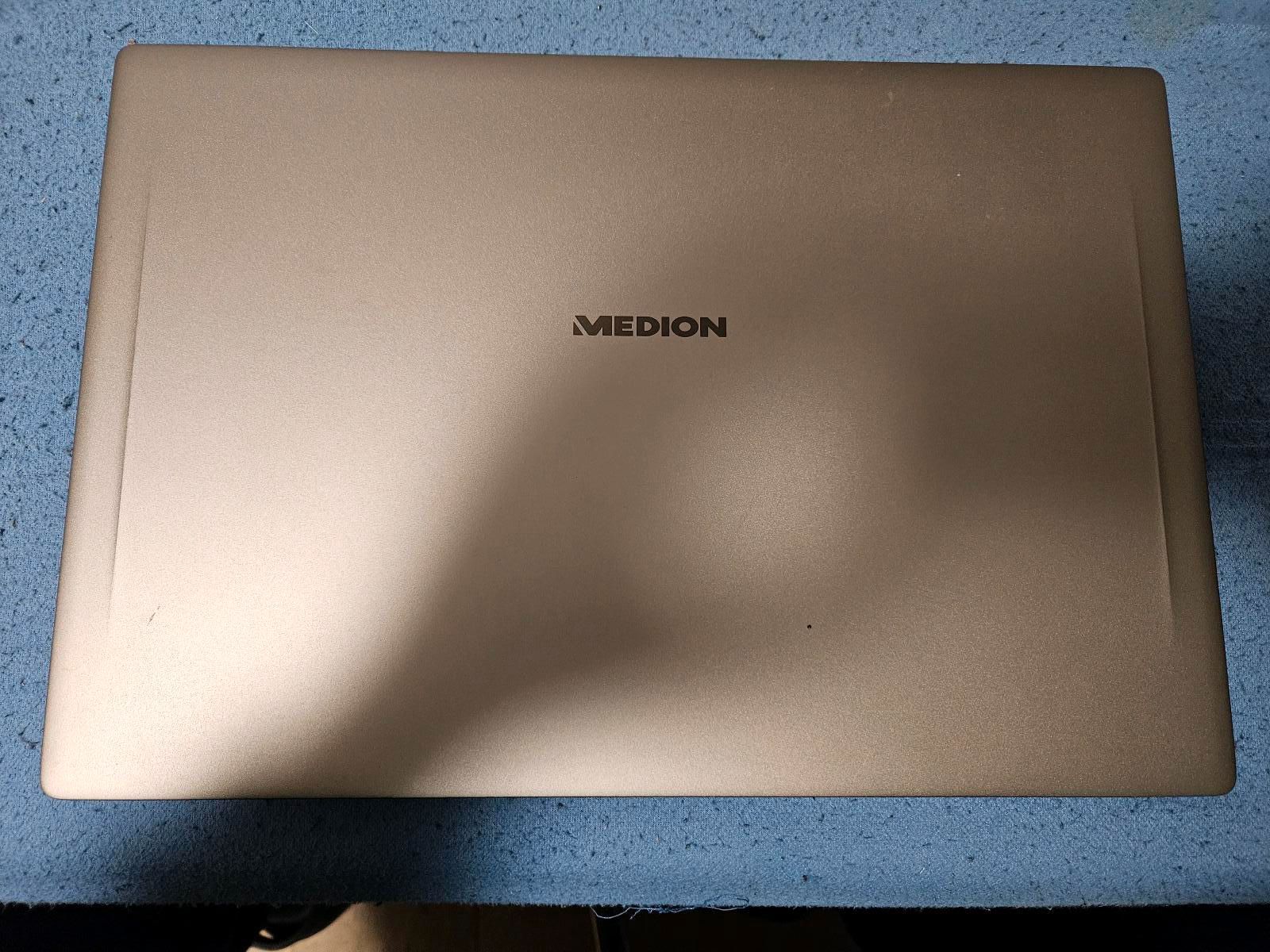 MEDION 15.6 Zoll Notebook S15449 (MD61153) Test