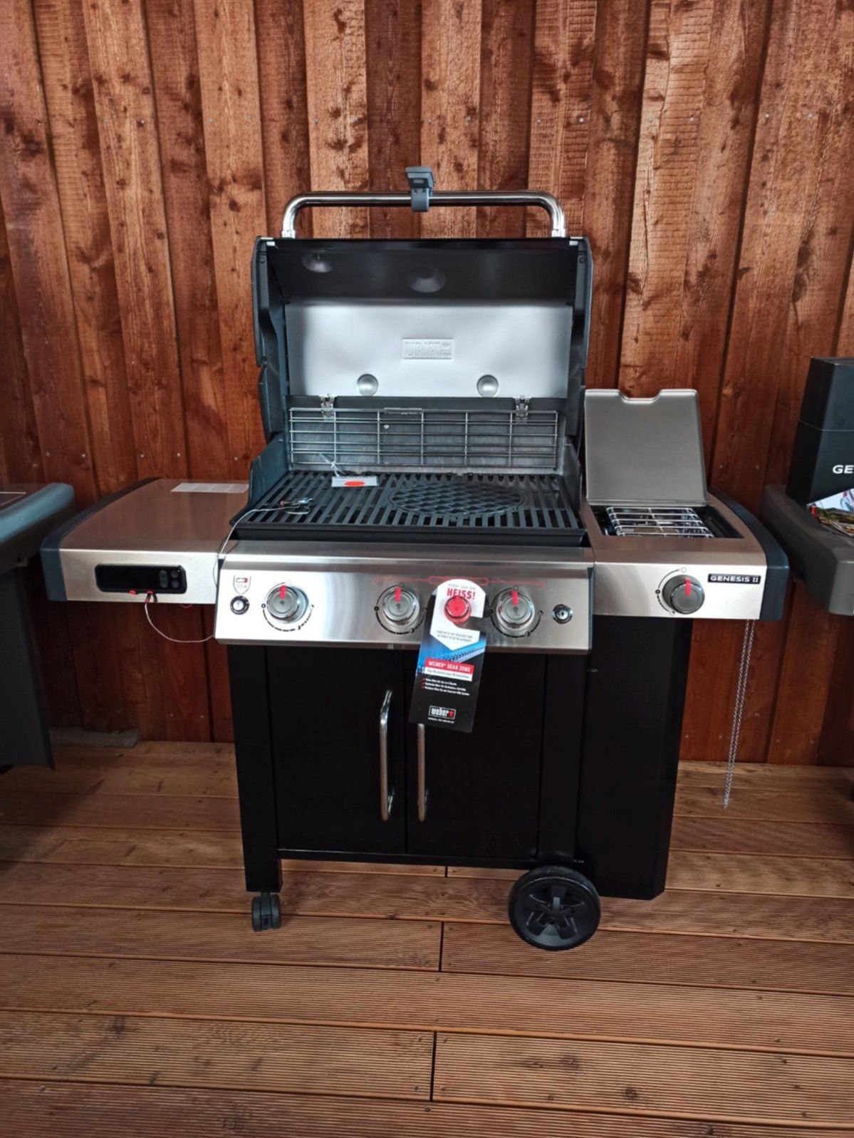 Weber Genesis II EX-335 Gasgrill