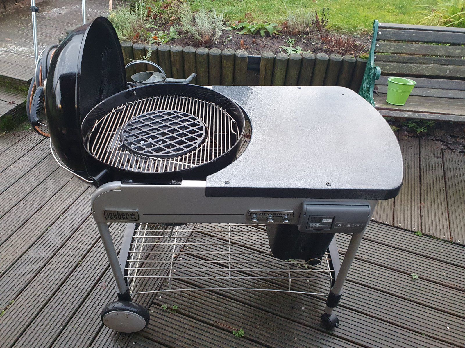 Weber Performer Deluxe GBS Grill Test