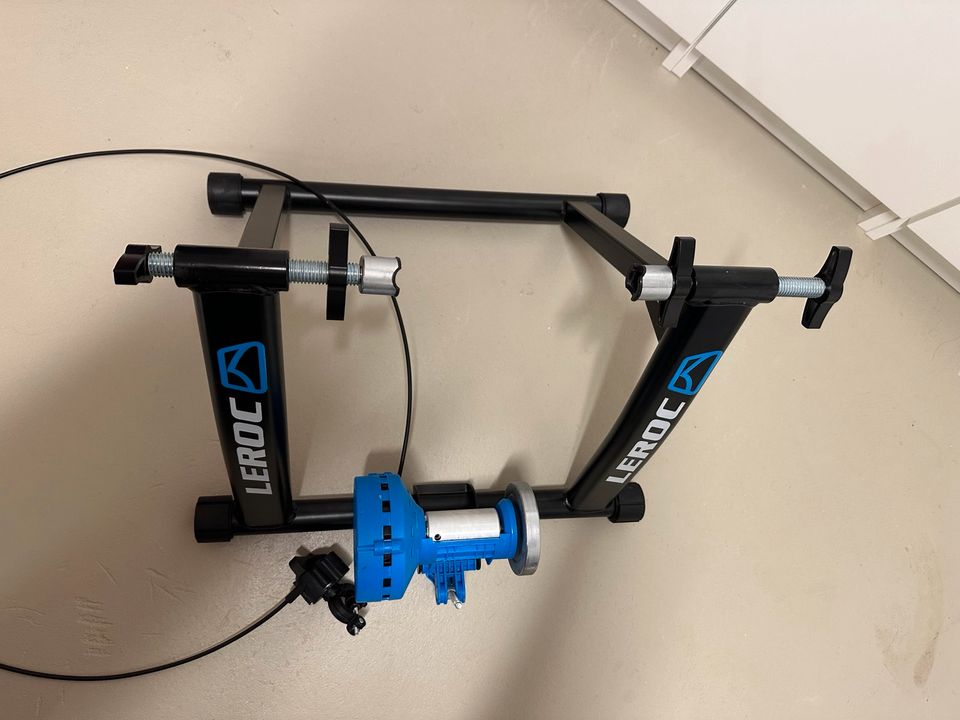 LEROC BIKES Bike Trainer zusammenklappbar Test