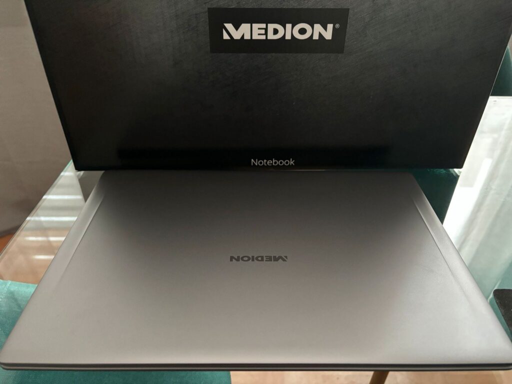 MEDION® 43.9-cm-(17.3 Zoll-) Notebook S20 Ultra 5 (MD62629)