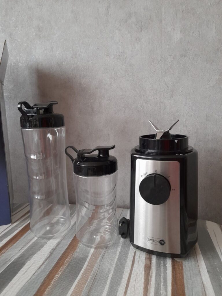 SWITCH ON® Smoothie Maker »SOSME 300 A2« Test